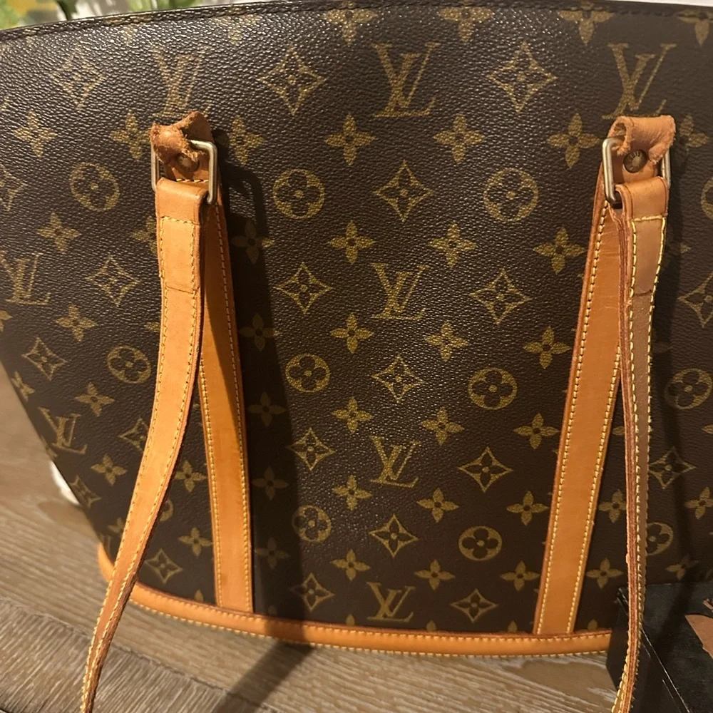 Louis Vuitton Babylone Tote - Picture 9 of 10